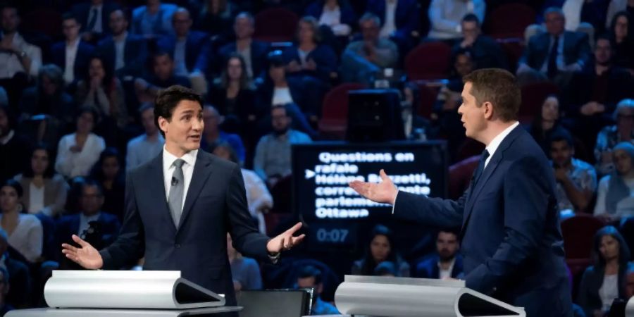 Justin Trudeau (l.) und sein Herausforderer Andrew Scheer