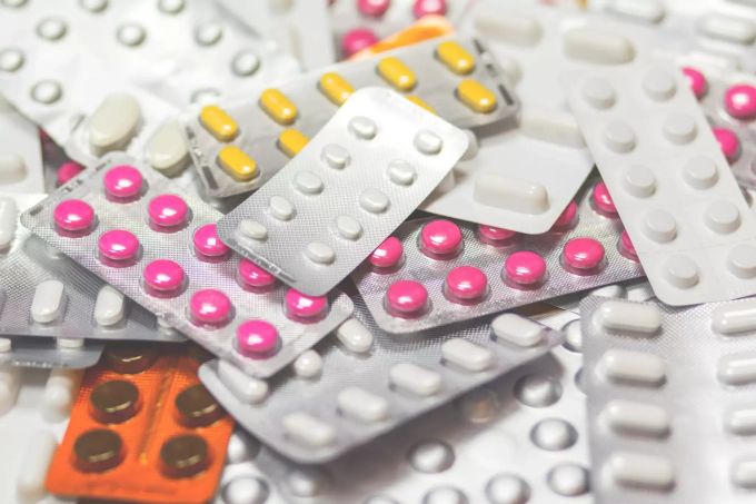 Opioide sind auch in der Schweiz verbreitet. sucht Drogen Opioide