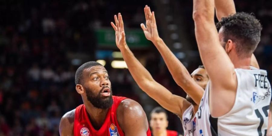 Auch ohne die grosse Greg-Monroe-Show gewann der FC Bayern München zum Auftakt der Euroleague-Saison. Foto: Lino Mirgeler/dpa