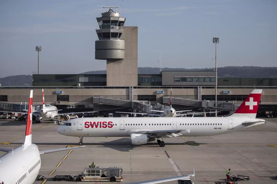 SWISS AIRLINE, FLUGGESELLSCHAFT,