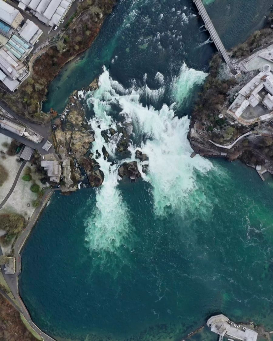 Er ist der grösste Wasserfall Europas – der Rheinfall bei Schaffhausen.