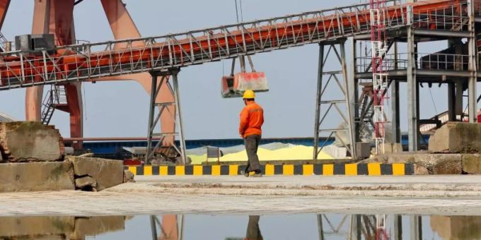 Eine Schwefelmine in der ostchinesischen Provinz Jiangsu. Foto: Xu Congjun/SIPA Asia via ZUMA Press/dpa
