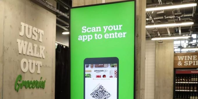 Blick auf den Supermarkt «Amazon Go Grocery Store». Foto: Ted S. Warren/AP/dpa Blick auf den Supermarkt «Amazon Go Grocery Store». Foto: Ted S. Warren/AP/dpa