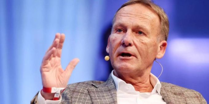 BVB-Geschäftsführer Hans-Joachim Watzke hat sich für seinen TV-Auftritt entschuldigt. Foto: Roland Weihrauch/dpa Hans-Joachim Watzke