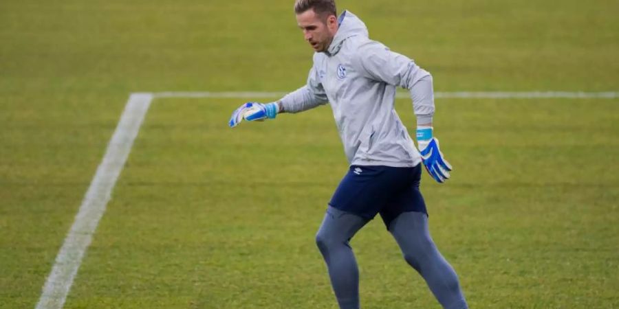 Ralf Fährmann steht ab 1. Juli wieder beim FC Schalke unter Vertrag. Foto: Rolf Vennenbernd/dpa