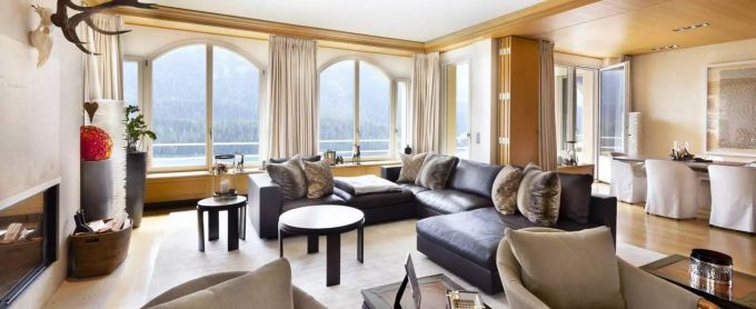 Grosszügige Zimmer im Hotel Kulm in St. Moritz haben ihren Preis. Hotel Kulm