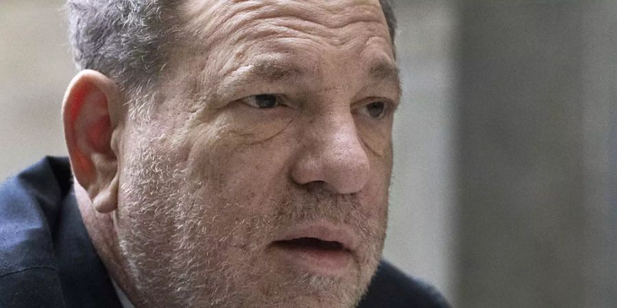 Mit Gewalt Sex erzwungen haben soll sich Harvey Weinstein in seiner Machtposition im Filmgeschäft von Hollywood. Das jedenfalls behaupten nicht wenige Schauspielerinnen, die aber dank dem Schwergewicht auch Karriere gemacht haben.