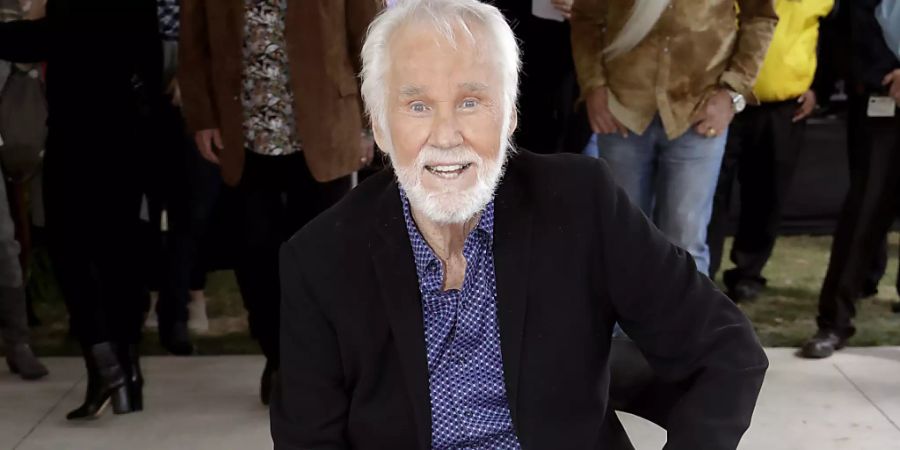 Kenny Rogers ist im Alter von 81 Jahren gestorben. Der Country- und Popmusiker schuf Hits wie «Island In The Stream» und «Lucille».