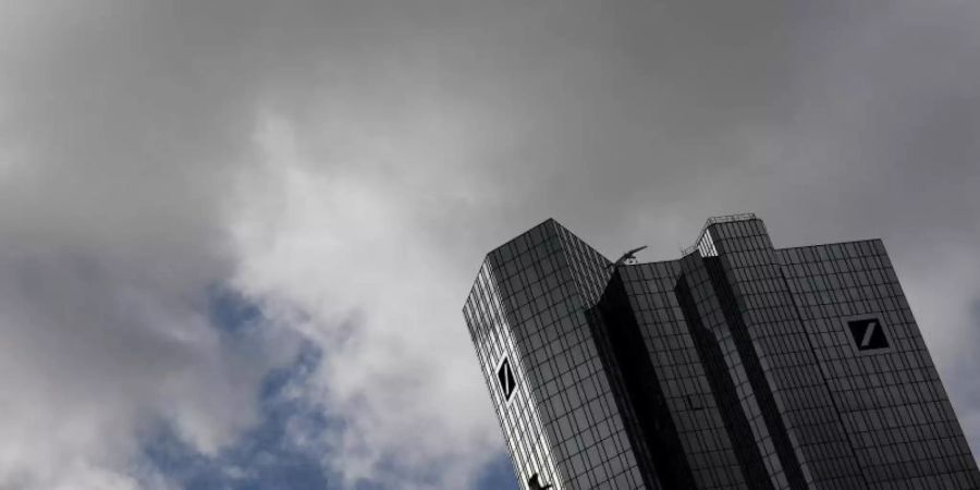 Die Deutsche Bank sieht sich für Krise gut gerüstet. Foto: Arne Dedert/dpa
