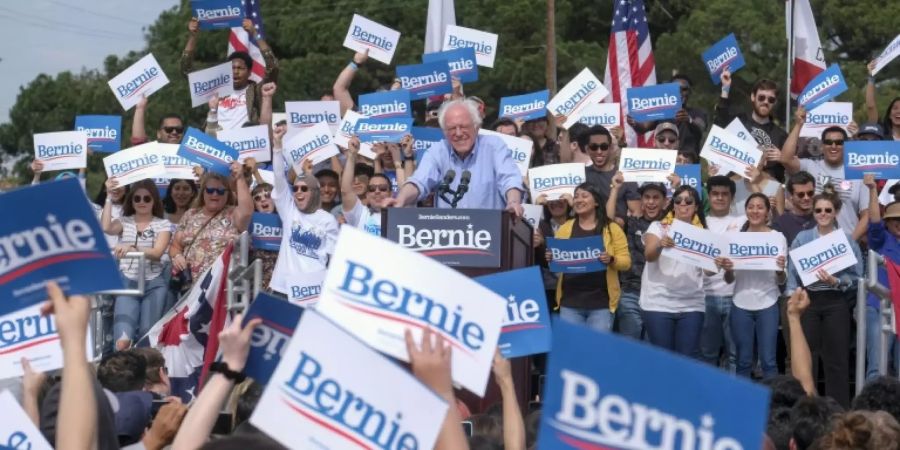 Sanders bei einer Wahlkampfveranstaltung in Kalifornien