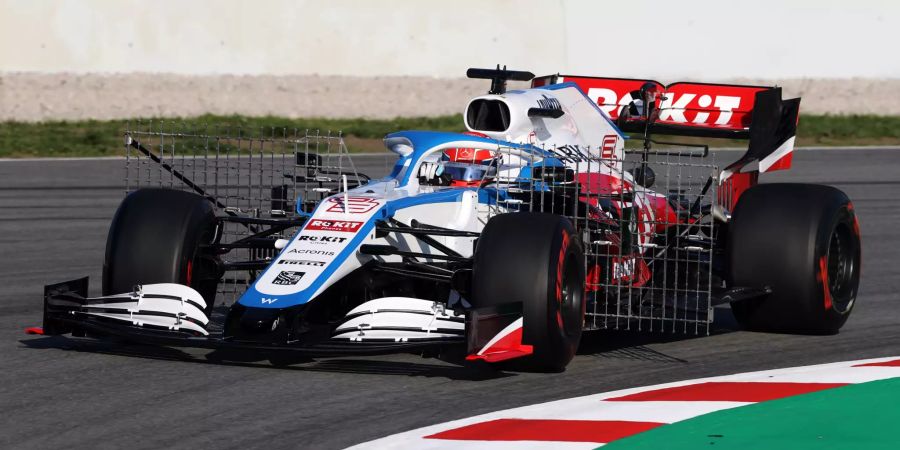 George Russell am Steuer des Williams FW43 bei den Formel-1-Testfahrten in Barcelona.