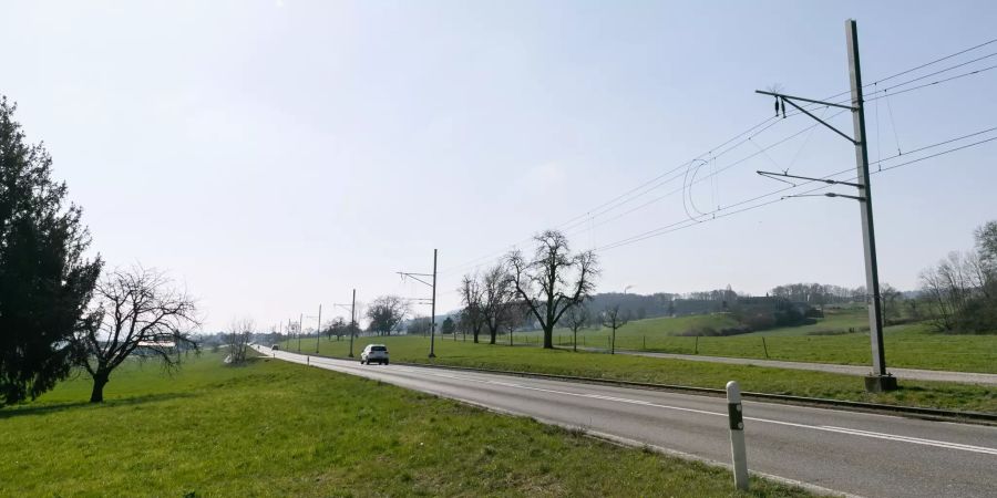 Einfahrtstrasse Richtung der Gemeinde Seon (AG).