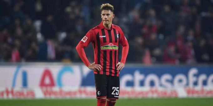 Wird den SC Freiburg wohl nicht Richtung Leipzig verlassen: Robin Koch. Foto: Patrick Seeger/dpa Wird den SC Freiburg wohl nicht Richtung Leipzig verlassen: Robin Koch. Foto: Patrick Seeger/dpa