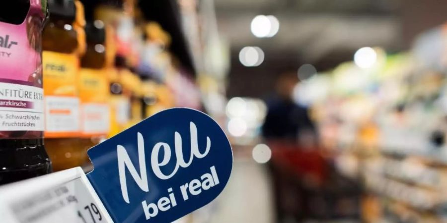 Blick in einen Real-Markt: Insgesamt sind von den Filialschliessungen 650 Mitarbeiter betroffen. Foto: Rolf Vennenbernd/dpa