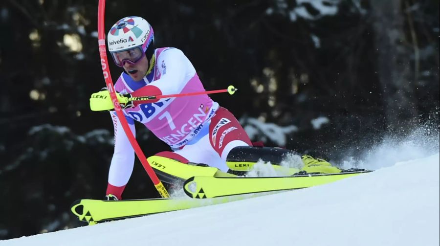 Daniel Yule verpasst in Wengen den Slalom-Hattrick.