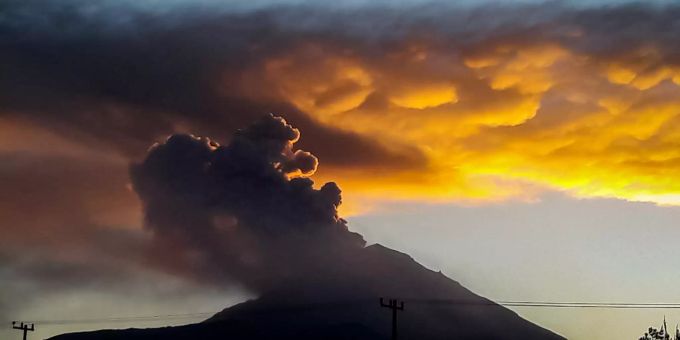 Beim Vulkan Popocatépetl in Mexiko ist es am Donnerstag zu einer massiven Explosion gekommen. Vulkan
