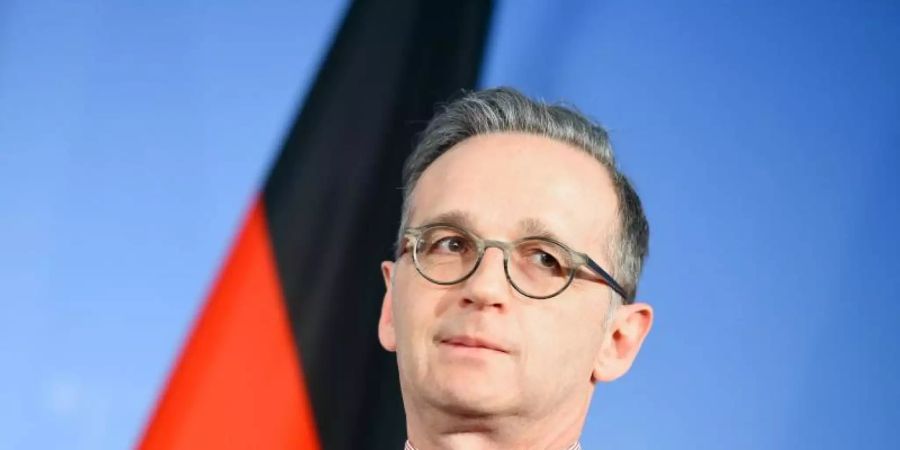 Bundesaussenminister Heiko Maas (SPD) rät wegen der Corona-Krise von allen nicht notwendigen Reisen ins Ausland ab. Foto: Sonja Wurtscheid/dpa