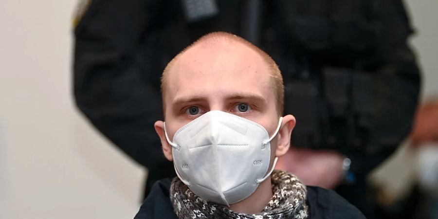 ARCHIV - Stephan Balliet war 2020 zu lebenslanger Haft und anschliessender Sicherungsverwahrung verurteilt worden. Der rechtsextreme Attentäter hatte im Oktober 2019 versucht, am höchsten jüdischen Feiertag Jom Kippur die Synagoge von Halle zu stürmen und ein Massaker anzurichten. Foto: Hendrik Schmidt/dpa-Zentralbild-POOL/dpa