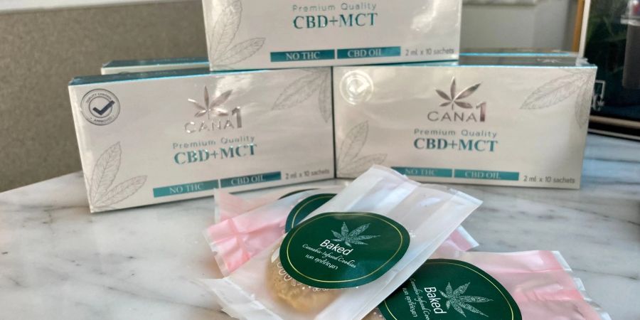 Cannabis Cookies und Tüten