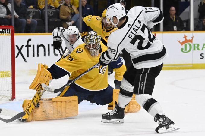 Kevin Fiala (22) blieb im Spiel gegen die Predators ohne Skorerpunkt. NHL