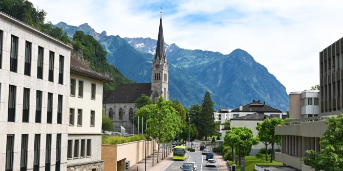 Vaduz Liechtenstein Kirchturm Strasse