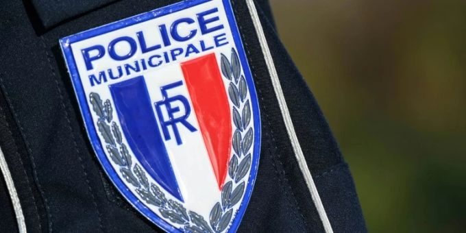 Paris - 16-Jähriger bei Messerstecherei vor der Schule getötet