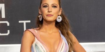 Blake Lively glitzerjeans