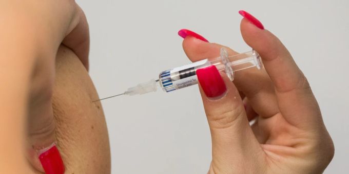In Sissach BL sollen zwei Kinder gegen den Willen der Mutter, aber im Willen des Vaters gegen Masern geimpft werden. Impfung