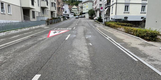 Unfall in St. Gallen - BMW-Fahrer muss Überholmanöver abbrechen
