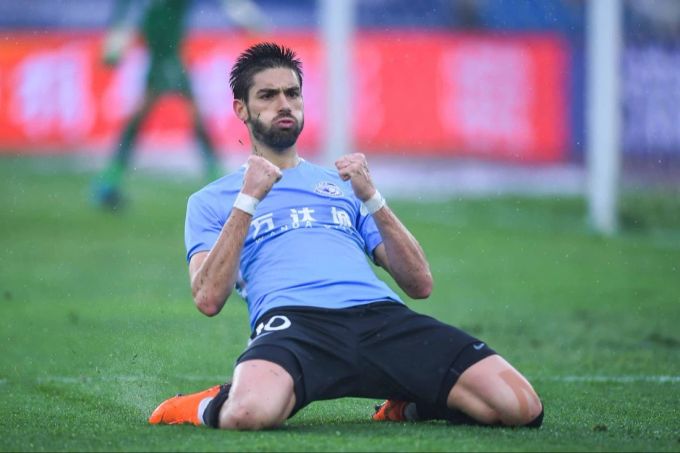 Yannick Carrasco Dalian Pro