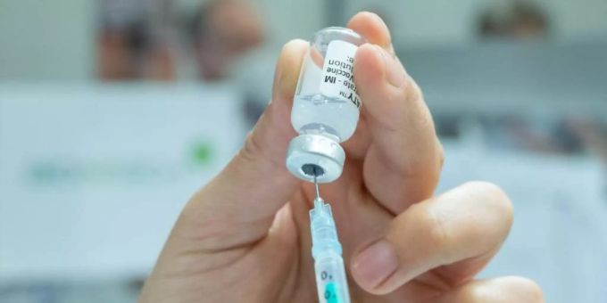Seit einem Jahr wird in Deutschland gegen das Coronavirus geimpft. Foto: Bernd Weissbrod/dpa/Archivbild Seit einem Jahr wird in Deutschland gegen das Coronavirus geimpft. Foto: Bernd Weissbrod/dpa/Archivbild