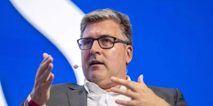 Erwartet bei einer Kandidatur von Hans-Joachim Watzke für den DFL-Aufsichtsratsposten eine einhellige Zustimmung: Axel Hellmann. Foto: David Inderlied/dpa Erwartet bei einer Kandidatur von Hans-Joachim Watzke für den DFL-Aufsichtsratsposten eine einhellige Zustimmung: Axel Hellmann. Foto: David Inderlied/dpa