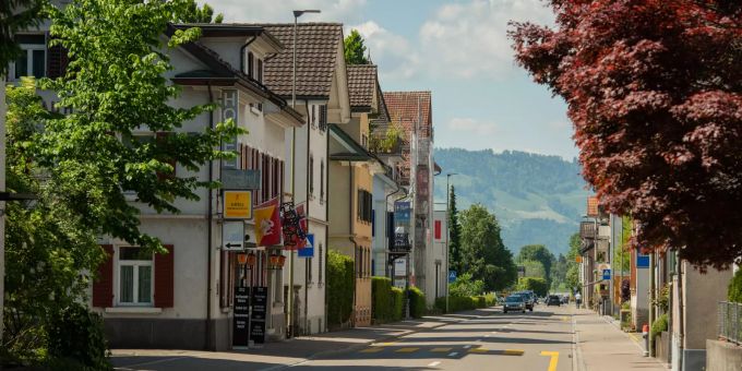 Rapperswilerstrasse Rüti (ZH). Rapperswilerstrasse Rüti (ZH).