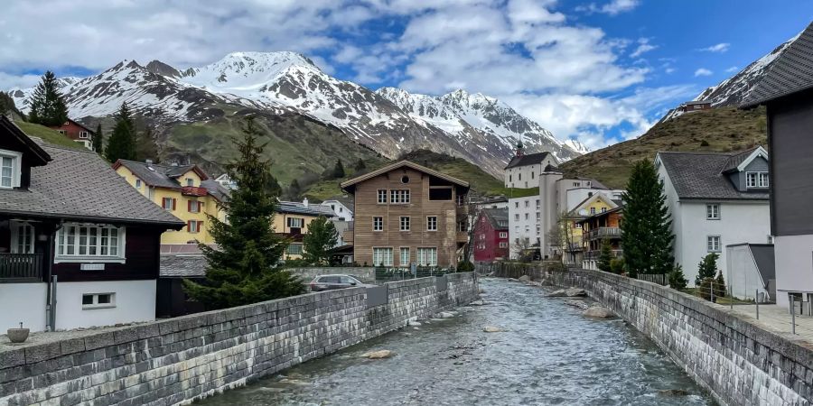 Ausblick auf die Reuss in Andermatt.