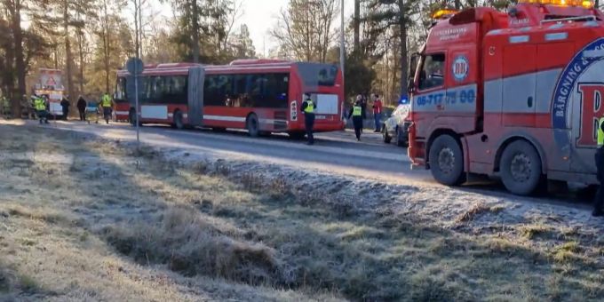 In Schweden kam es zu einem schweren Verkehrsunfall mit einem Bus. Bus Schweden