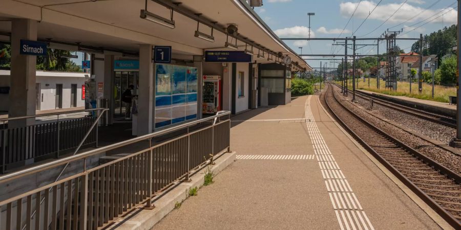 Der Bahnhof der Gemeinde Sirnach.