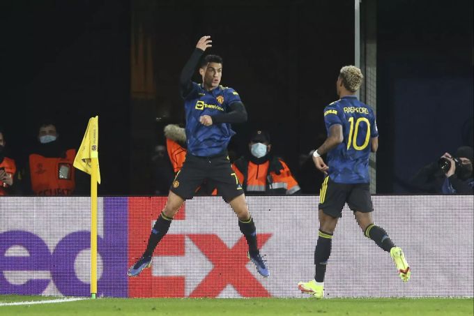 Cristiano Ronaldo (Manchester United) jubelt über sein Tor zum 1:0 gegen Villarreal in der Champions League. Cristiano Ronaldo Champions League
