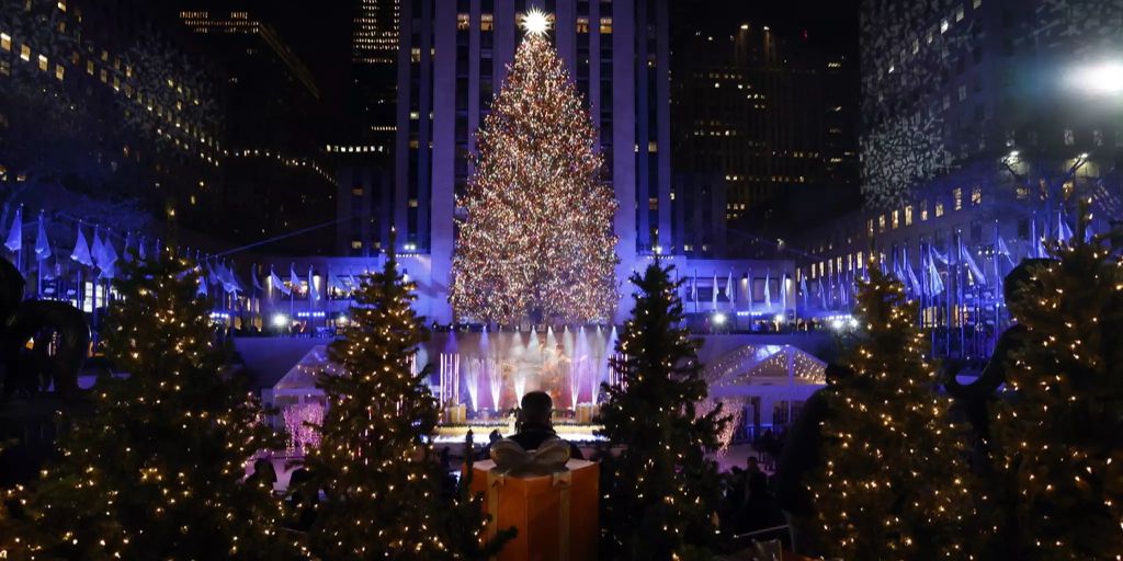 Lights lit on the Rockefeller Christmas tree in New York