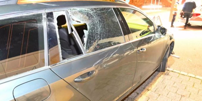Es entstand Sachschaden von mehreren Tausend Franken. Unfall