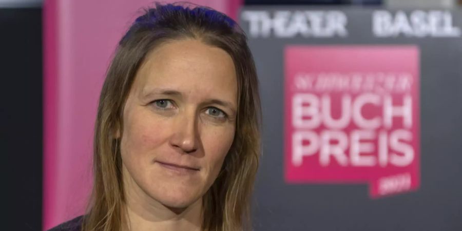 SCHWEIZER BUCHPREIS 2021 MARTINA CLAVADETSCHER