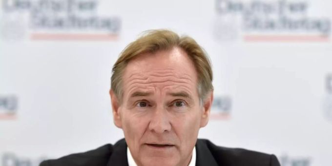 Burkhard Jung (SPD) ist der Oberbürgermeister der Stadt Leipzig. Foto: Caroline Seidel/dpa Burkhard Jung (SPD) ist der Oberbürgermeister der Stadt Leipzig. Foto: Caroline Seidel/dpa
