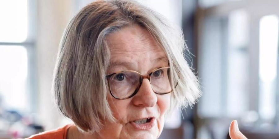 Kirsten Boie fängt meist gegen sieben Uhr zu schreiben an. Foto: Markus Scholz/dpa