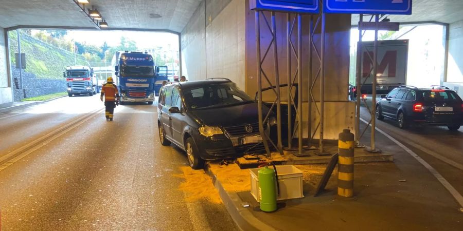 Kollision in Festungstunnel