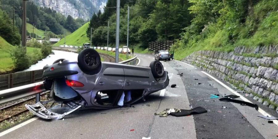 Das Fahrzeug überschlug sich
