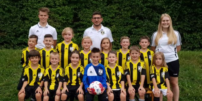 Die F-Junioren des FC Muhen. FC Muhen F-Junioren