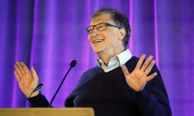Bill Gates bezeichnete Charles Feeney dank dessen Spenden als Inspiration. Bill Gates Spenden Inspiration