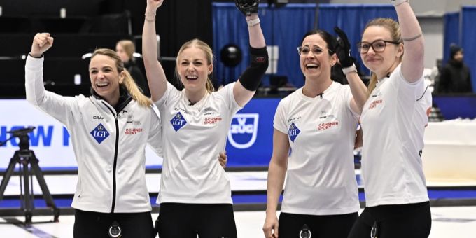 Titel verteidigt - Curlerinnen besiegen Norwegen und holen WM-Gold