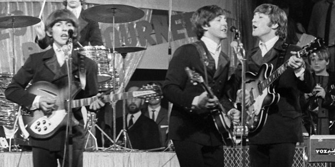 «The Beatles» mit George Harrison (l-r), Paul McCartney, John Lennon und Schlagzeuger Ringo Starr bei einem Konzert 1966. Beatles