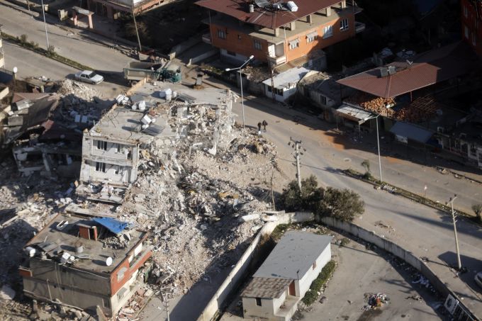 Blinken überfliegt den Ort mit einem Helikopter. Blinken Türkei