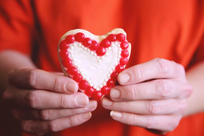 LIebe geht durch den Magen – und die Augen essen mit. Liebe Magen Herz Keks